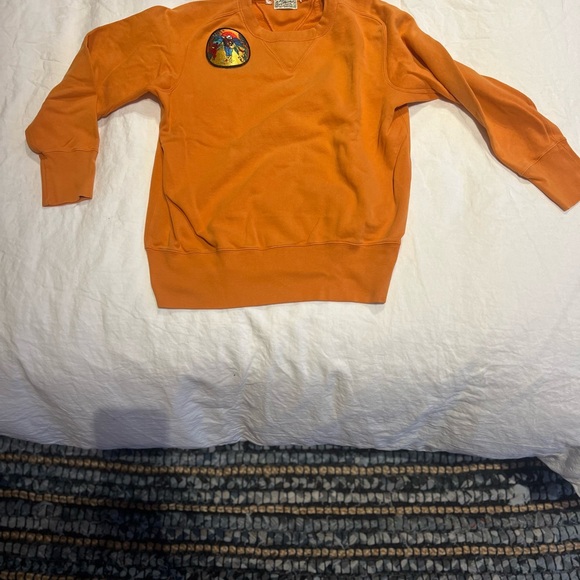 Special edition Levi’s sweater - Picture 2 of 3